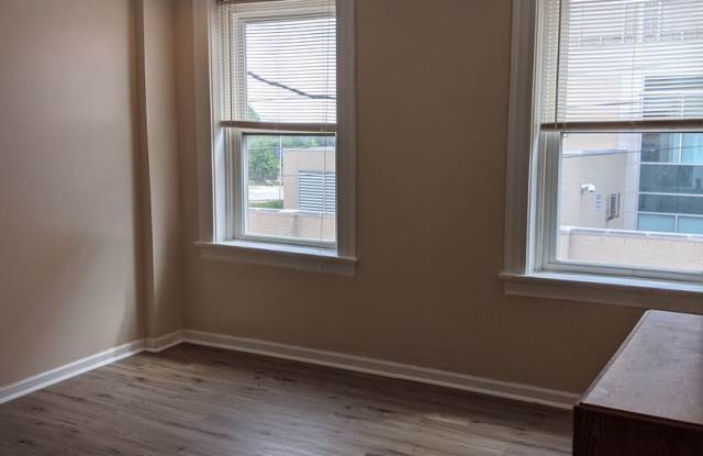 Renovated South Oakland 6 bedroom House Gallery 4