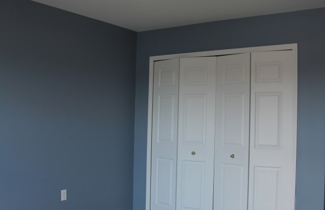 1112 Fountain View Cir Gallery 2