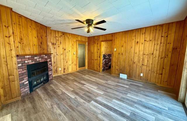 4 Bed 2 Bath Single Family Home in Antigo - 903 8th Avenue, Antigo, WI 54409