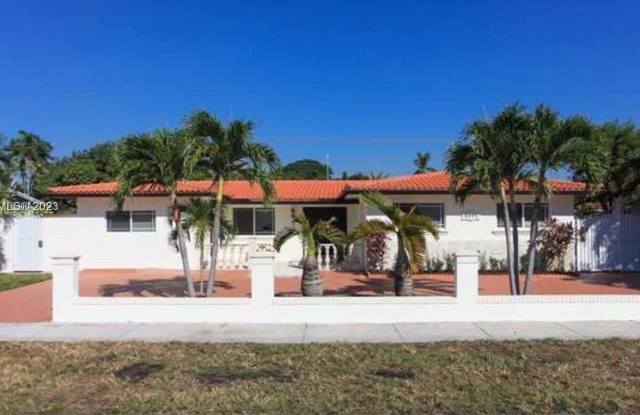 8995 Southwest 56th Terrace - 8995 Southwest 56th Terrace, Sunset, FL 33173