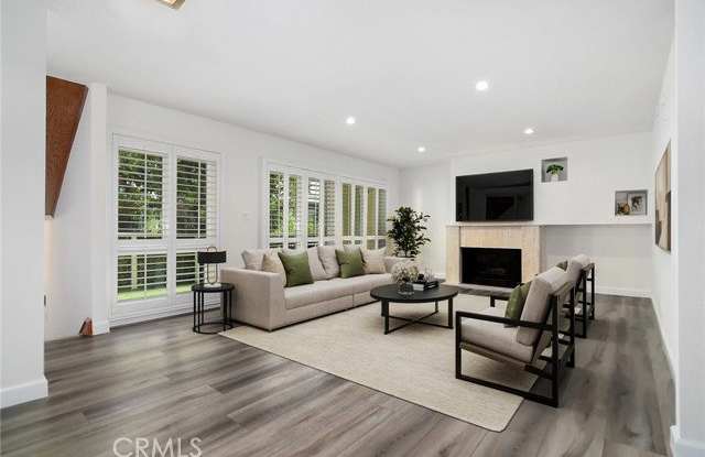 5255 Coldwater Canyon Avenue photos photos