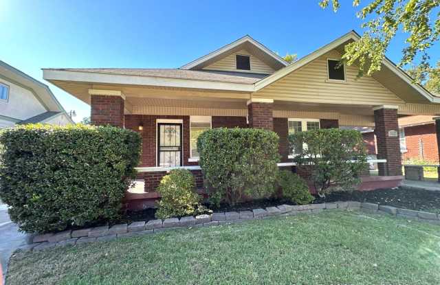 RHODES AREA 4 Bedroom /2.5 Bath House! Gorgeous New Floors photos photos