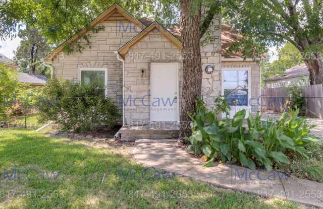 316 W. Avenue D - 316 West Avenue D, Garland, TX 75040