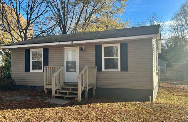 2 Bed/ 1 bath in Spartanburg - 735 Baltimore Street, Spartanburg, SC 29301