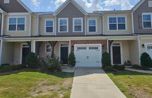 Well Maintained Large townhome in Steele Creek photos photos Well Maintained Large townhome in Steele Creek photos photos