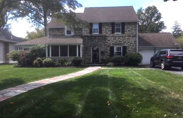 4 N MORGAN AVENUE photos photos