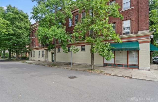 408 E 6th Street photos photos