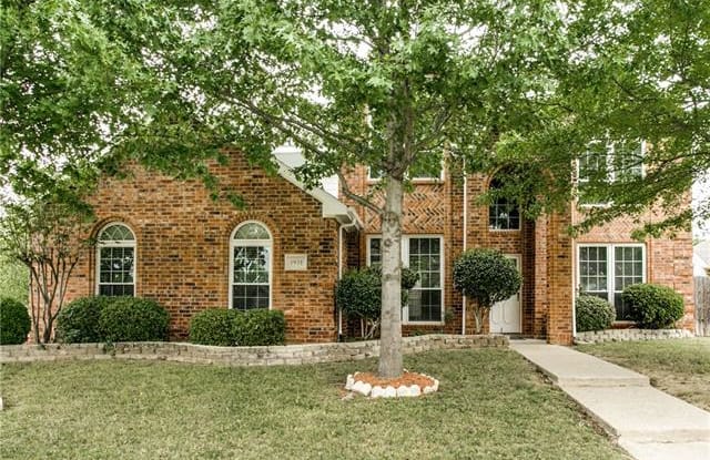 1931 Paloma Way - 1931 Paloma Way, Arlington, TX 76006