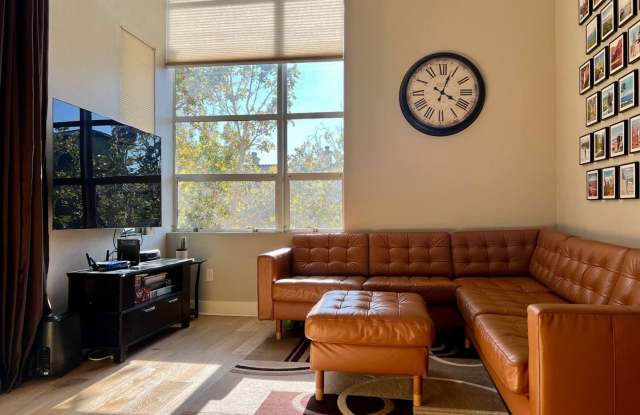 3 BEDROOM / 3 BATH CONDO IN DOWNTOWN SJ - 1 East Julian Street, San Jose, CA 95112