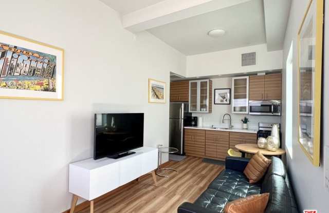 507 N San Vicente Blvd photos photos 507 N San Vicente Blvd photos photos