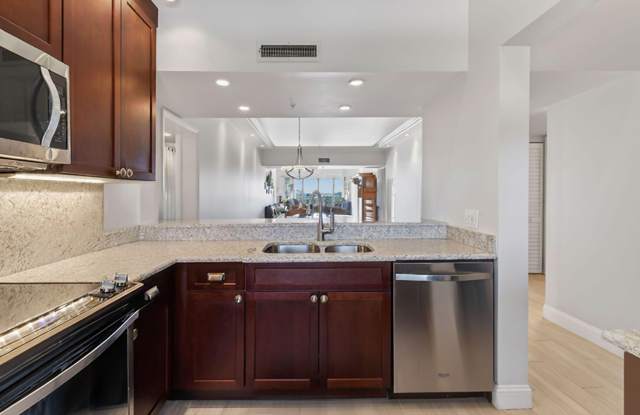 701 Seafarer Circle Gallery 3