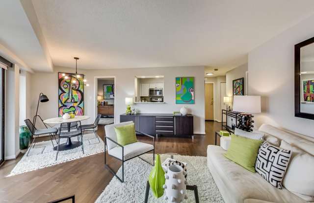 2-bedroom, 1-bath condo in the sought-after Observatory Circle neighborhood! photos photos