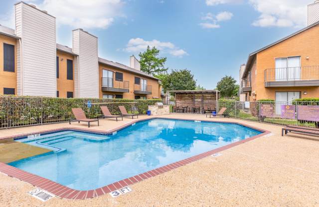 Amber Creek Apartments Gallery 2
