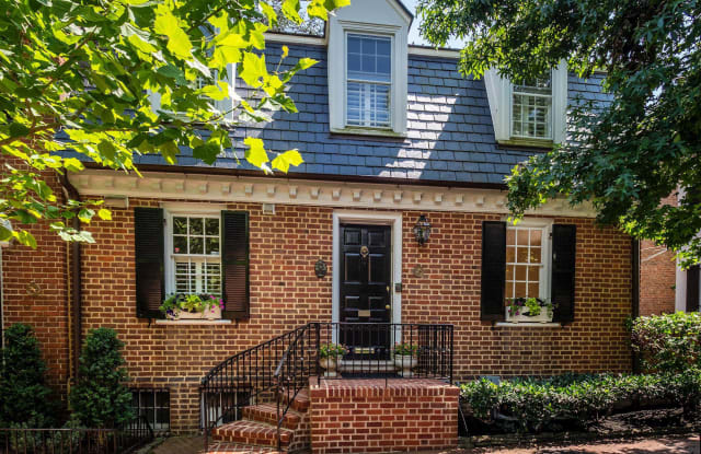 3342 RESERVOIR ROAD NW - 3342 Reservoir Road Northwest, Washington, DC 20007