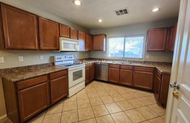 22180 East Via Del Rancho Road Gallery 4