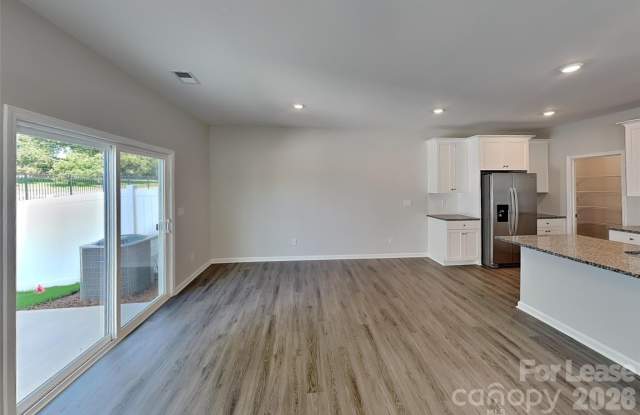 6013 Dutton Drive Gallery 4