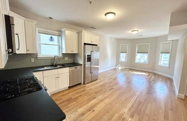 995 Dorchester Ave. photos photos