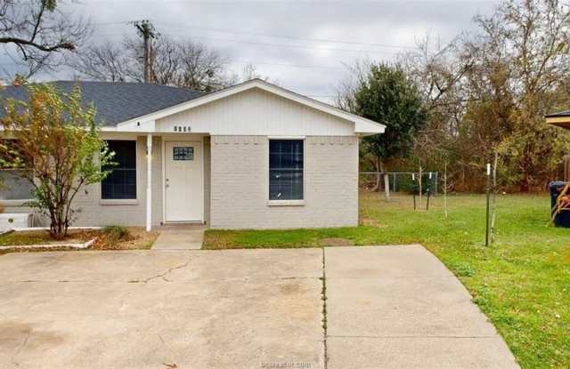 1603 Cloverdale Circle photos photos