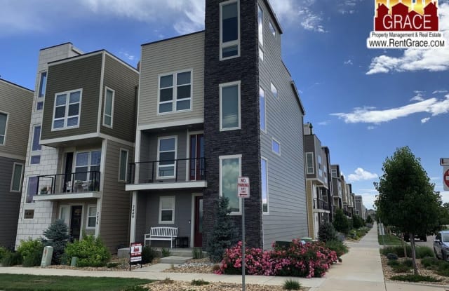 7440 S Logan St - 7440 South Logan Street, Littleton, CO 80122