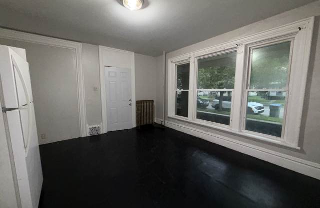 508 West Marion Street - A Gallery 2