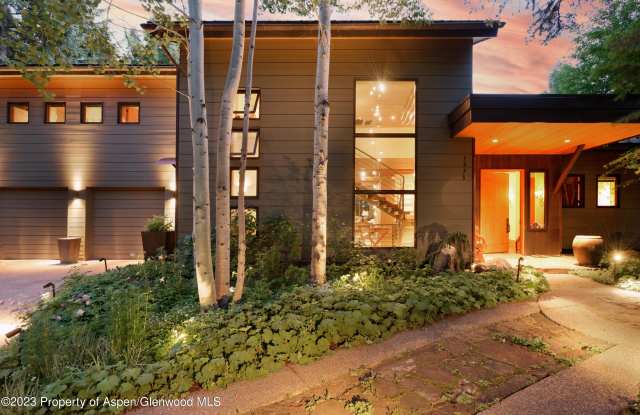 1575 Silver King Drive Gallery 3