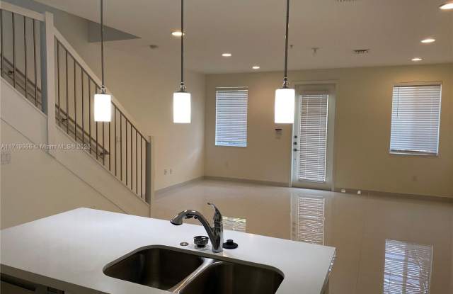 2610 NE 213th St photos photos