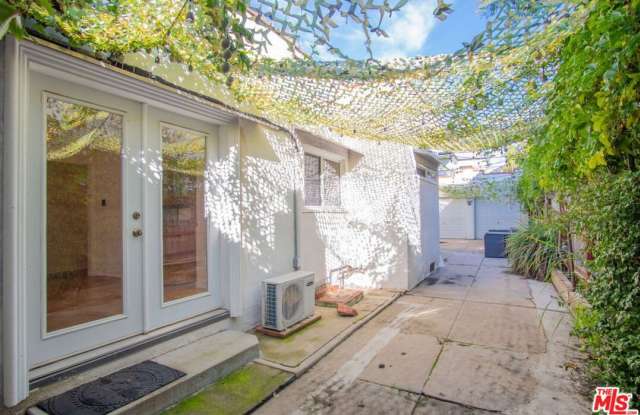 6501 Drexel Ave photos photos