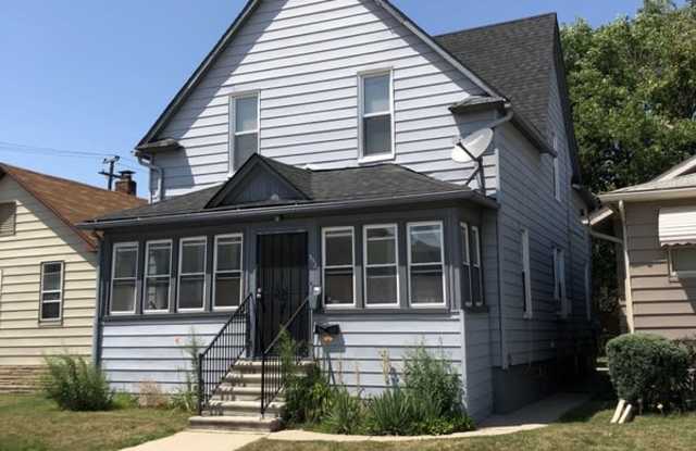 332 Goddard Rd. - Upper photos photos