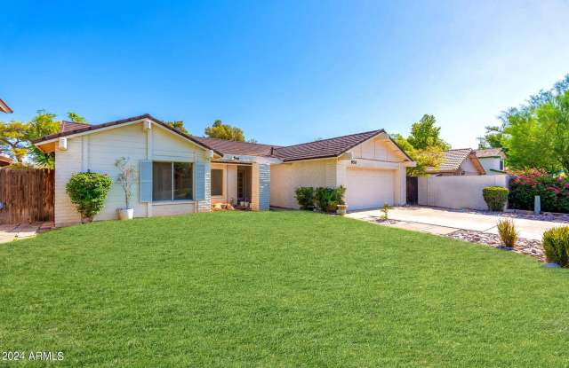 950 E LOBSTER TRAP Lane photos photos