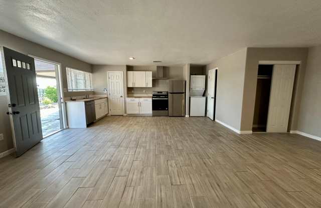 35211 N 49TH - Guest house Street photos photos 35211 N 49TH - Guest house Street photos photos