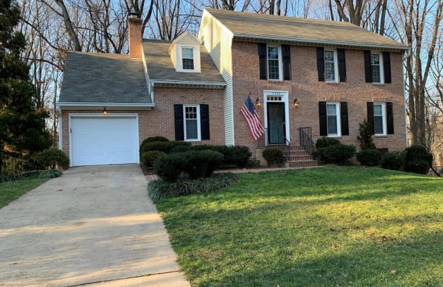 9926 WOODEN HAWK CT - 9926 Wooden Hawk Court, Burke Centre, VA 22015