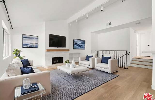 1722 Palisades Dr photos photos