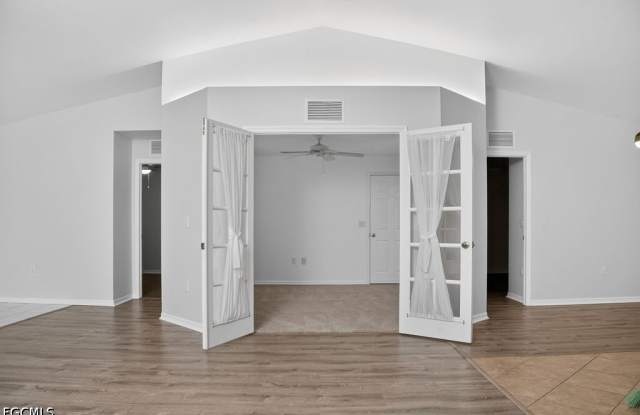 11580 Forest Mere Dr Gallery 2