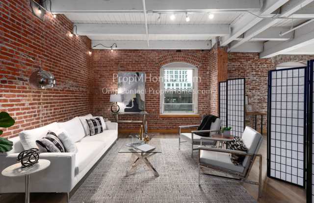 One Bedroom Historic Loft Style Condo In The Heart of The Pearl! - 416 Northwest 13th Avenue, Portland, OR 97209 One Bedroom Historic Loft Style Condo In The Heart of The Pearl! - 416 Northwest 13th Avenue, Portland, OR 97209