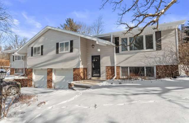 666-668 Hearne Ct. photos photos