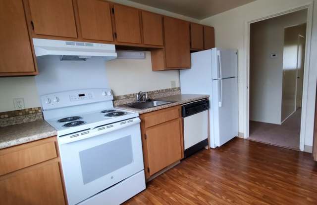 Village Park Manor Apartments Gallery 2