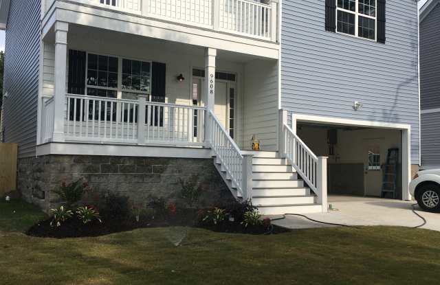 9608 10th Bay St photos photos