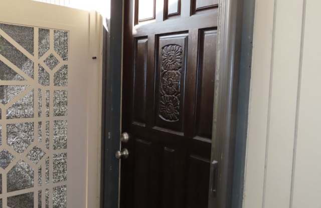 Studio with Private Patio & All Utilities Included – $1,400/Month Gallery 3