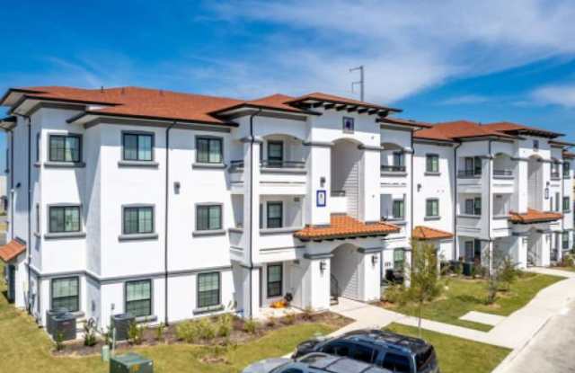 4894 Callaghan Rd Gallery 2