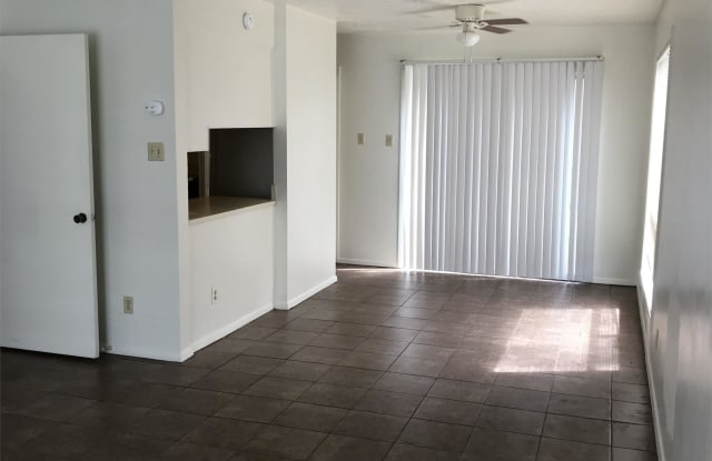 1923 Pine Tree - B - 1923 Pinetree Drive, Bryan, TX 77802