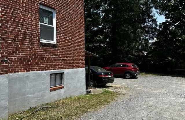 1527 N STAFFORD STREET Gallery 4