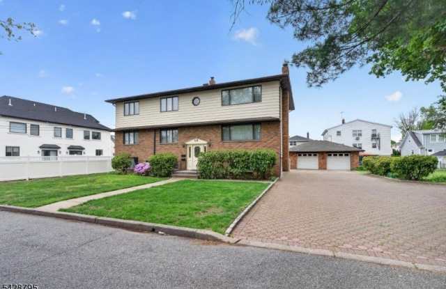 97 Sipp Ave photos photos