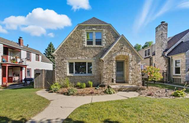 5733 West Fillmore Drive photos photos