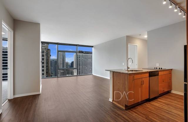 330 E Illinois St photos photos