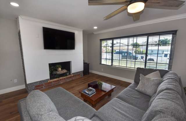 Available long term rental in Imperial Beach Gallery 3