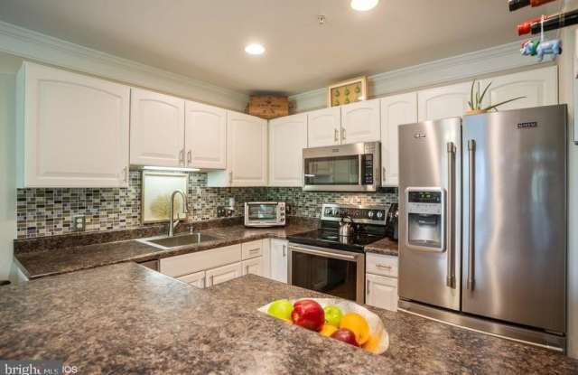 613 TEAL COURT Gallery 2