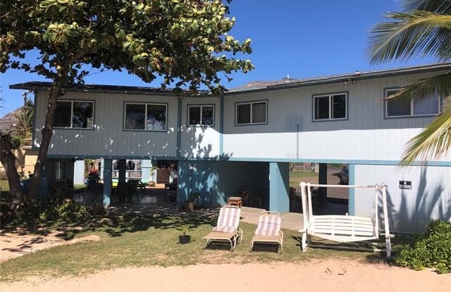 84-1075 Farrington Highway - 84-1075 Farrington Highway, Makaha, HI 96792