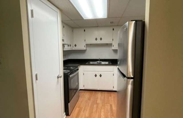 City of Maryville 37803 - 2 Bedroom, 1 Bath Condo near Maryville High School - Ed Johnson (865) 924-5045 Gallery 4