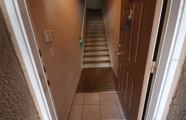 10415 VILLA VIEW CIRCLE Gallery 2