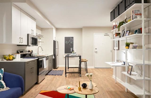 Link Apartments Canvas Gallery 4